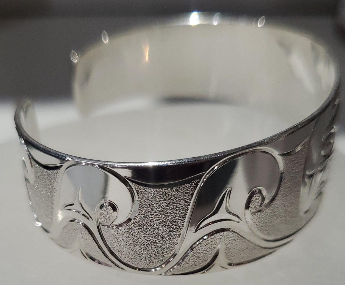 Orca silver bracelet 3/4" width