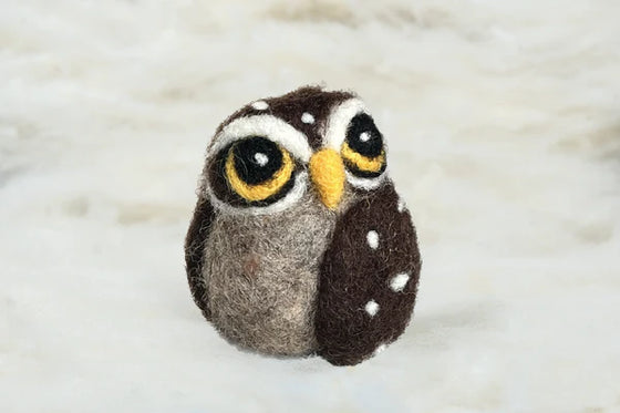 Wool Hanging Ornament - Curious Owl