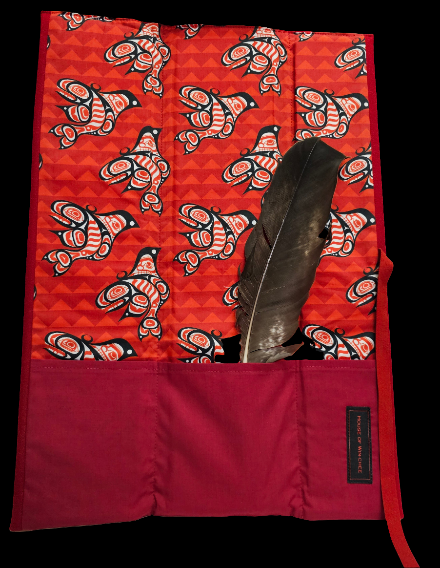 Wolf Design Feather Holder