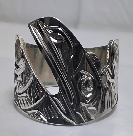 Raven Cut out Ring Size 11