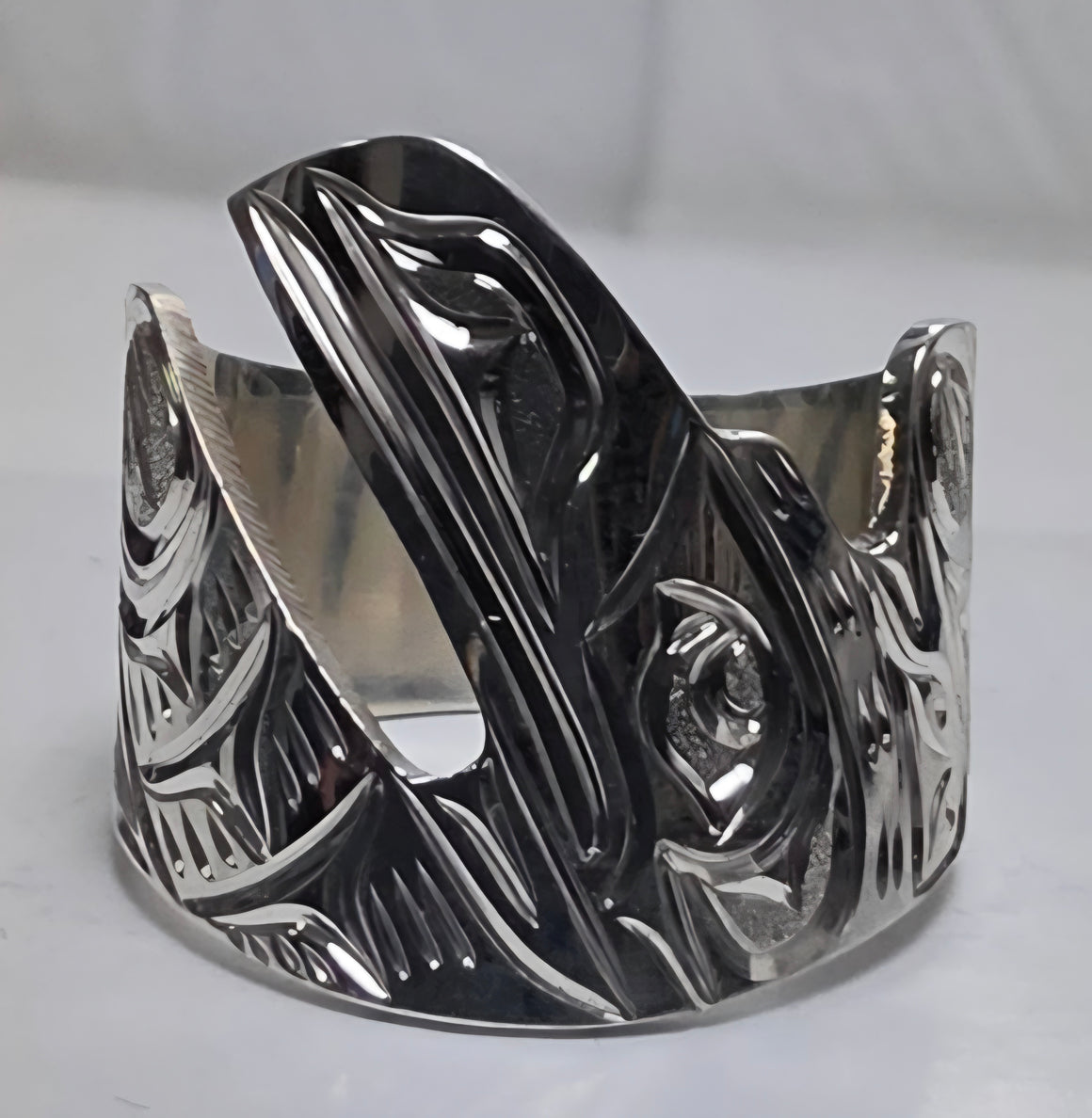 Raven Cut out Ring Size 11