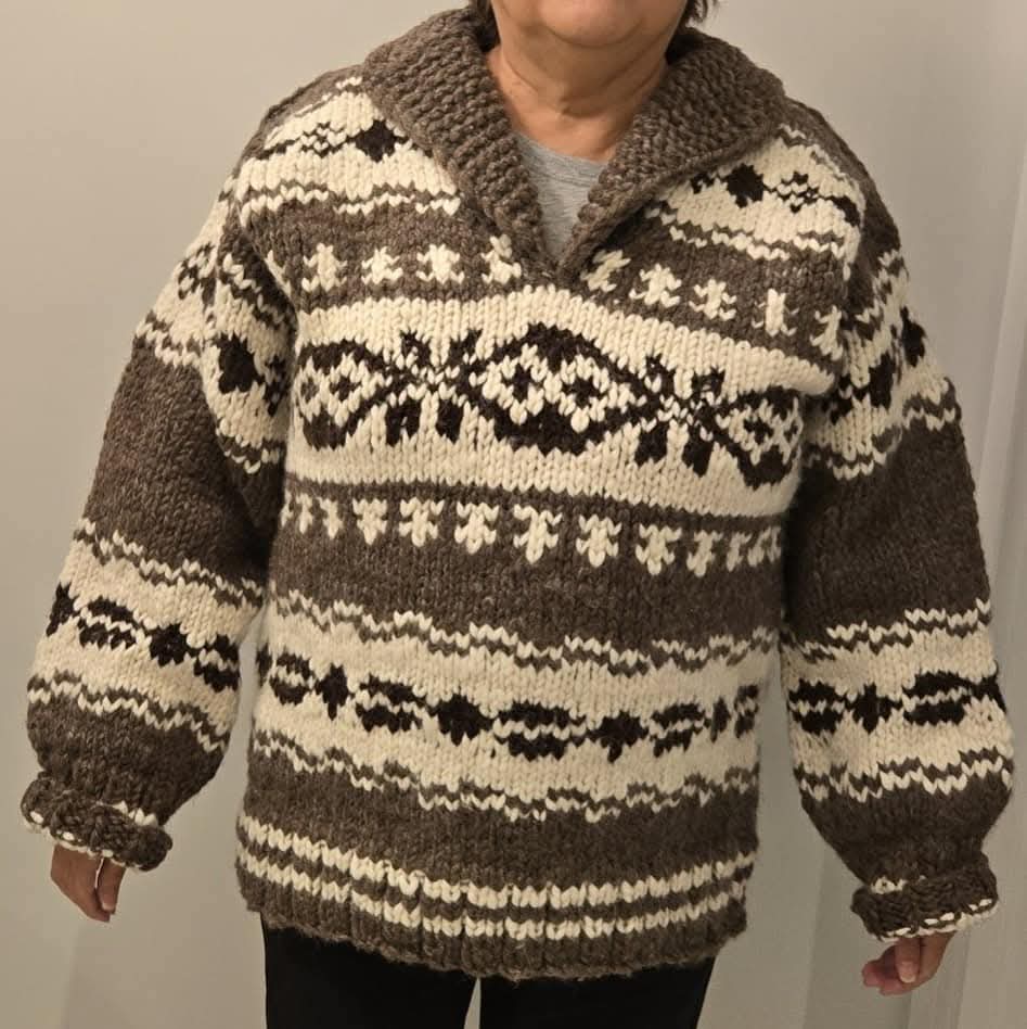 Cowichan knit sweater pullover, chest 42 inches
