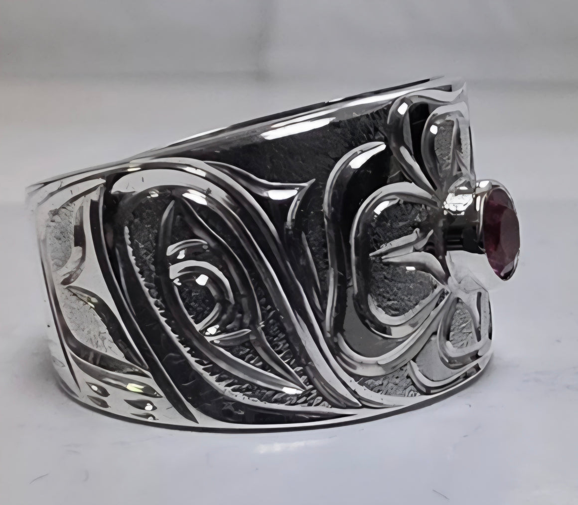 Hummingbird Silver with Pink Tourmaline Gem 1/2" Ring Size 7